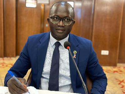 25 milliards de FCFA récupérés du tronchon de l'autoroute Dakar-Kaolack par l'ancien ministre El Malick Ndiaye, selon le ministre Yankhoba DIEME