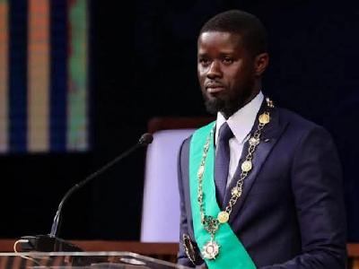 Le président Bassirou Diomaye Faye à la Cour suprême pour sa 1ère réunion avec la justice