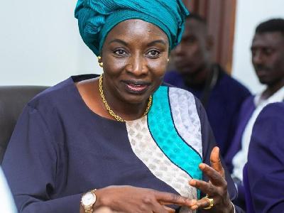 Aminata Touré à Macky Sall : « Votre communication est une véritable provocation à la mémoire des 80 jeunes Sénégalais morts sous votre régime »