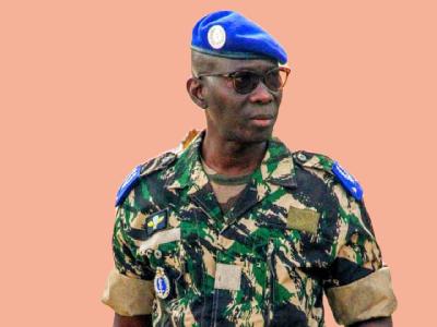 Condoléances: le générale Moussa fall aperçu chez Abdou Mbow. 