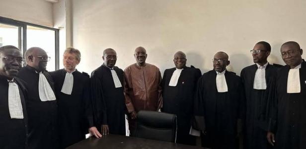 Affaire des 125 milliards F CFA : pourquoi les avocats de Farba Ngom restent muets
