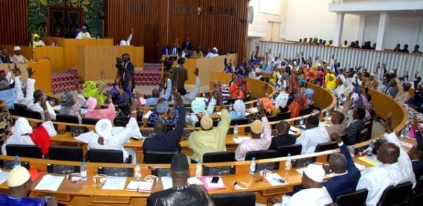 Proposition de loi de Amadou Bâ : les députés de Takku Wallu prêts à...