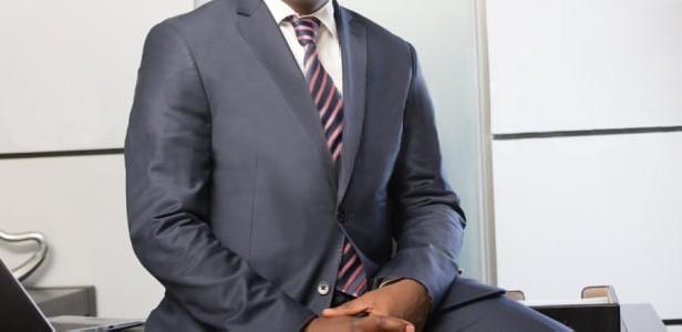 Vague d’arrestations : un directeur a pris la fuite en quittant le pays