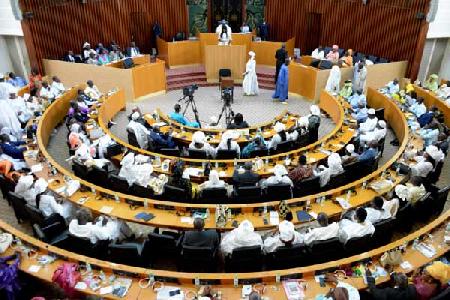 Dossiers Covid : l’Assemblée nationale lance la procédure de mise en accusation de 5 ministres