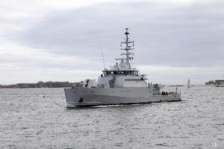 Immigration clandestine : Deux pirogues transportant 262 candidats à l’émigration irrégulière arraisonnées par la Marine