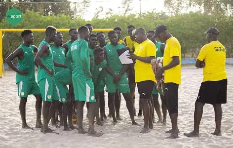 Beach Soccer Stars 2023: 5 joueurs sénégalais dans le top 100, le sélectionneur aussi nominé.